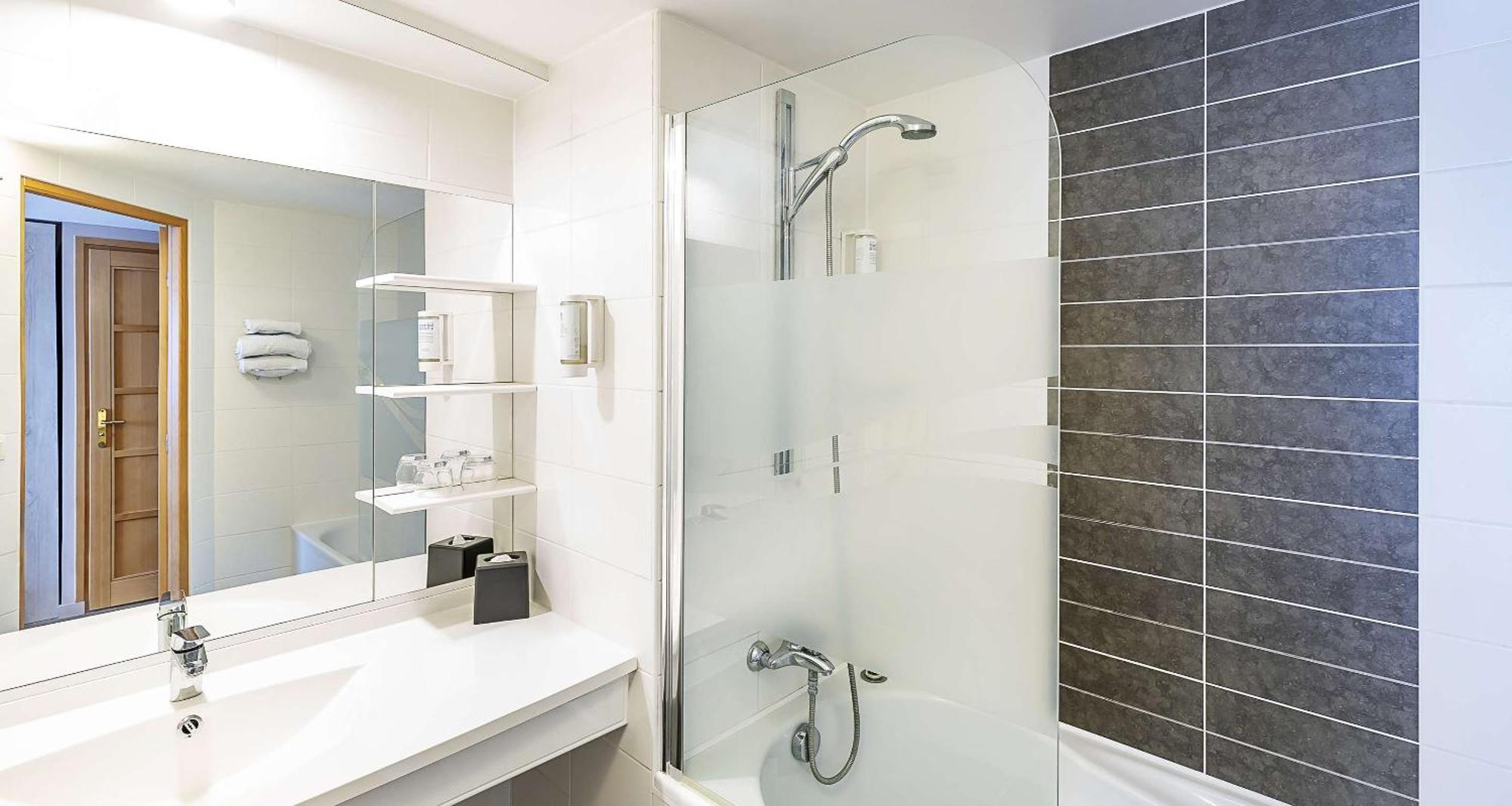 Best Western Amarys Hotel & Spa Rambouillet Exterior photo